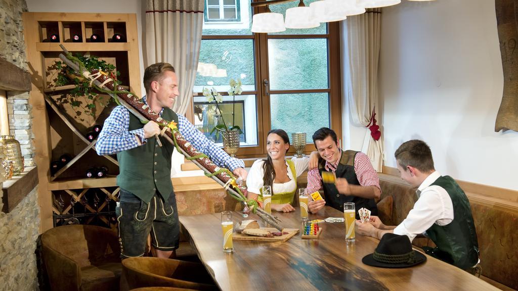Hotel Gambswirt Tamsweg Buitenkant foto